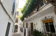 Adosada familiar con acceso por 2 calles en el corazón del Casco Antiguo de Marbella