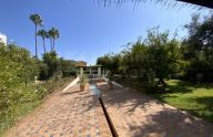 Spacious two-bedroom ground-floor apartment in Nueva Atalaya, Estepona