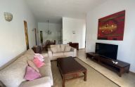 Spacious two-bedroom ground-floor apartment in Nueva Atalaya, Estepona