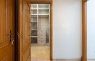 Apartamento de 1 dormitorio completamente reformado junto a la playa en Marbella centro