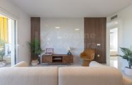 Apartamento totalmente reformado en última planta en el centro de Marbella