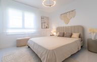 Apartamento totalmente reformado en última planta en el centro de Marbella