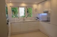 Sunny, fully renovated one-bedroom apartment in Sierra Blanca, Marbella
