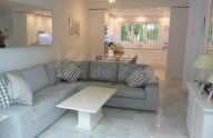 Sunny, fully renovated one-bedroom apartment in Sierra Blanca, Marbella