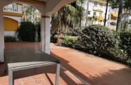 Spacious three-bedroom ground-floor apartment in La Dama de Noche, Marbella
