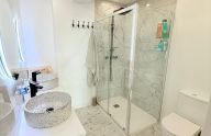 Completely renovated 2-bedroom apartment near the sea in Marbella