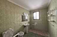 House to be renovated with access via two streets in Marbella's old town.