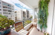 Spacious and bright 3-bedroom apartment in the heart of Marbella