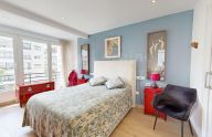 Spacious and bright 3-bedroom apartment in the heart of Marbella