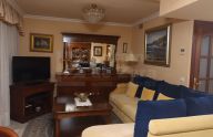 Espacioso apartamento de dos dormitorios con garaje en el centro de Marbella