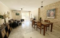 Spacious renovated ground-floor apartment with three bedrooms and a garage in Xarblanca, Marbella