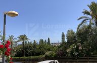 Spacious renovated ground-floor apartment with three bedrooms and a garage in Xarblanca, Marbella