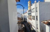 Building with three apartments and three commercial premises in Marbella's old town.