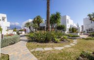Moderno apartamento reformado de 3 dormitorios con parking en Nueva Andalucía, Marbella