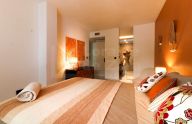 Moderno apartamento reformado de 3 dormitorios con parking en Nueva Andalucía, Marbella
