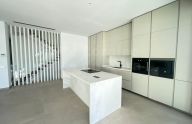 Modern 4-bedroom villa in central Marbella