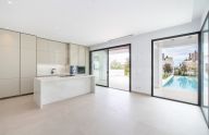 Villa moderna de 4 dormitorios en Marbella centro