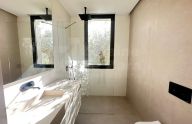 Modern 4-bedroom villa in central Marbella