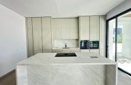 Modern 4-bedroom villa in central Marbella