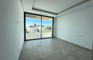 Modern 4-bedroom villa in central Marbella