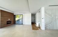 Modern 4-bedroom villa in central Marbella