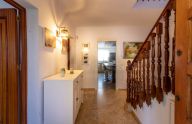 Soleada villa urbana de 6 dormitorios a pocos pasos del centro en Marbella