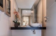 Three-bedroom semi-detached villa in the center of Marbella.