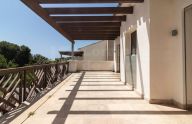 Three-bedroom semi-detached villa in the center of Marbella.