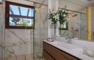 Three-bedroom semi-detached villa in the center of Marbella.