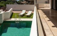 Three-bedroom semi-detached villa in the center of Marbella.