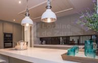 Three-bedroom semi-detached villa in the center of Marbella.