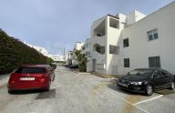 Apartamento en planta baja en El Paraíso, Estepona