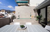 Spectacular newly built duplex penthouse with private pool in the center of Marbella