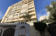 Soleado piso de tres dormitorios en el centro de Marbella