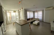 Céntrico apartamento completamente reformado con garaje en Marbella