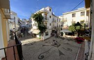 Three-story house for renovation in the old town of Marbella