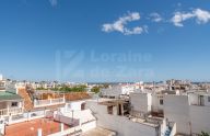 Gran casa mata de 3 plantas con licencia turística en el Casco Antiguo de Marbella