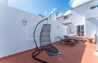 Gran casa mata de 3 plantas con licencia turística en el Casco Antiguo de Marbella
