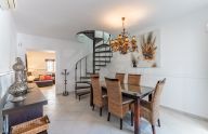 Gran casa mata de 3 plantas con licencia turística en el Casco Antiguo de Marbella