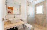 Gran casa mata de 3 plantas con licencia turística en el Casco Antiguo de Marbella