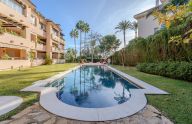 Impecable apartamento de 3 dormitorios en La Milla de Oro de Marbella