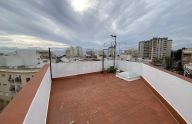 Luminosos ático de 2 dormitorios en Marbella centro