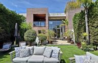 Wonderful 3-story townhouse with spectacular sea views in Benahavís.