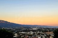 Wonderful 3-story townhouse with spectacular sea views in Benahavís.