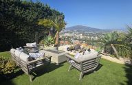 Wonderful 3-story townhouse with spectacular sea views in Benahavís.