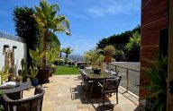 Wonderful 3-story townhouse with spectacular sea views in Benahavís.