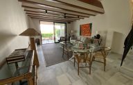 Magnifica adosada de 3 plantas y 3 dormitorios en Nagüeles, Marbella