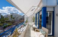 Elegant Beachside Penthouse, Fully Renovated, in the Heart of Marbella second line beach