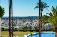 Exceptional Fully Refurbished 3-Bedroom Apartment on Marbella Golden Mile with Panoramic Sea Views
