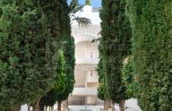 Exceptional Fully Refurbished 3-Bedroom Apartment on Marbella Golden Mile with Panoramic Sea Views